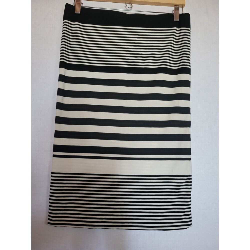 NEW Ann Taylor LOFT Skirt Womens Small Knit Stretch Pencil Pull On Black White